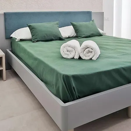 Rosshouse Guest house *