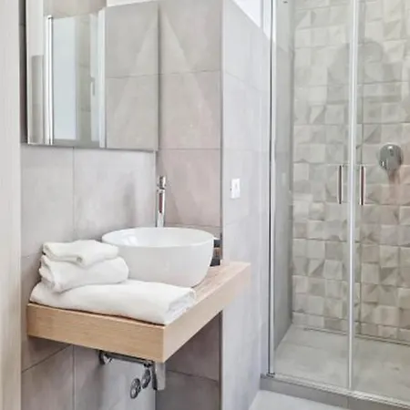 Rosshouse Pensión 3*